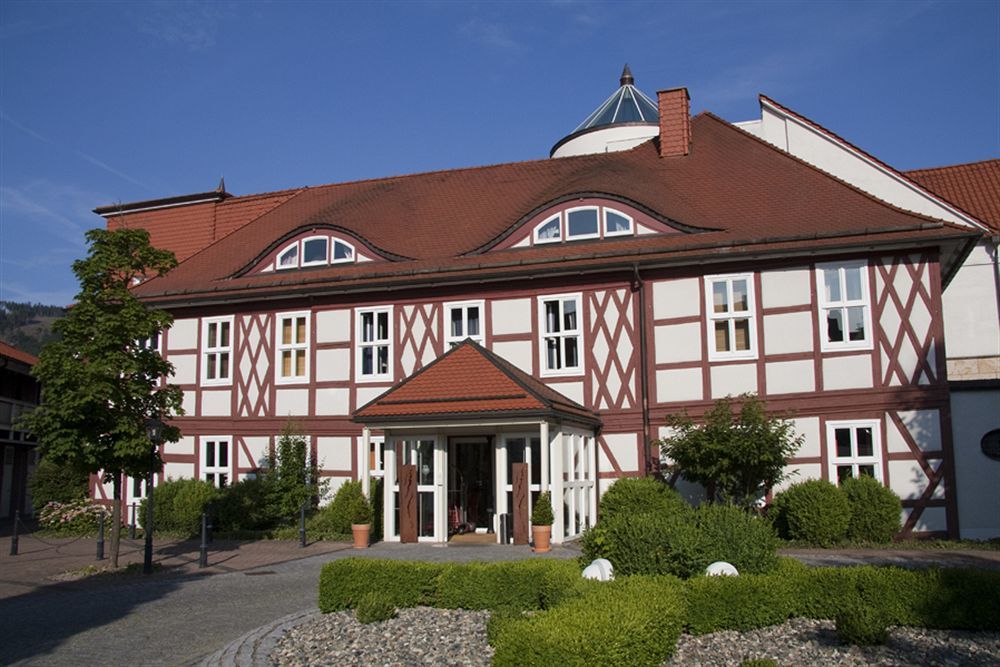 랜드하우스 주 덴 로덴 포어렌 호텔 일젠부르크 외부 사진 The former Amtshaus of the Abbey